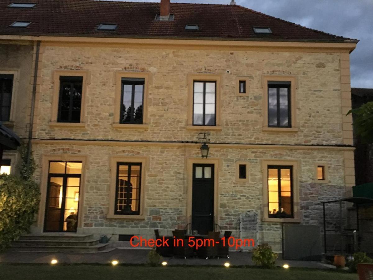 Les Tourelles Hotel Exterior photo